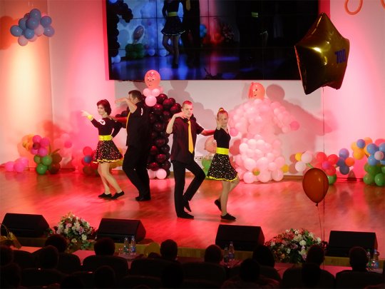 Семья работников «Беларусбанка» Новиковых победитель республиканского фестиваля семейного творчества «Банк и семья. Талантливы вместе»