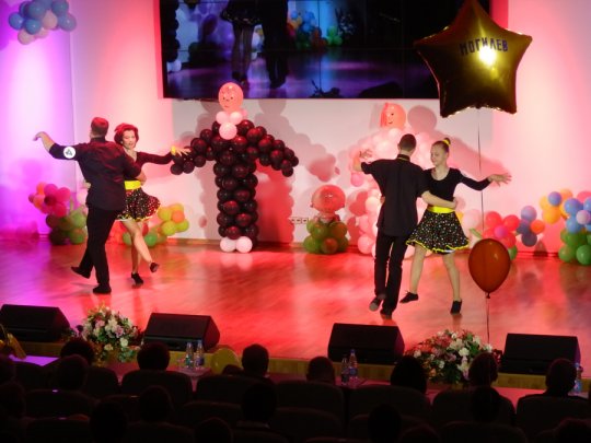 Семья работников «Беларусбанка» Новиковых победитель республиканского фестиваля семейного творчества «Банк и семья. Талантливы вместе»