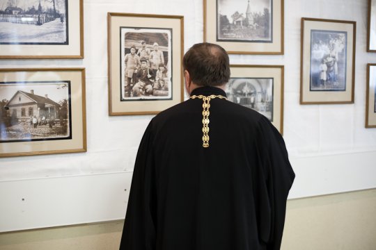 Фото с выставки Павла Волынцевича от Анатолия Валюка