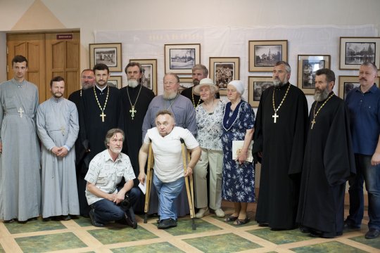 Фото с выставки Павла Волынцевича от Анатолия Валюка