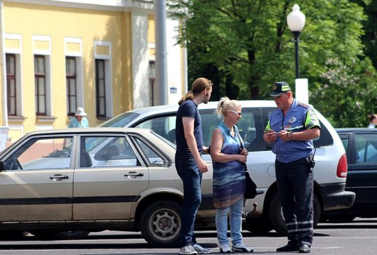 ГАИ ежедневно вынуждена контролировать площадь Тызенгауза в Гродно