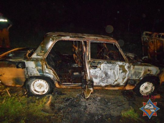 В Рогачевском районе маленькая девочка чуть не сгорела в машине (фото)