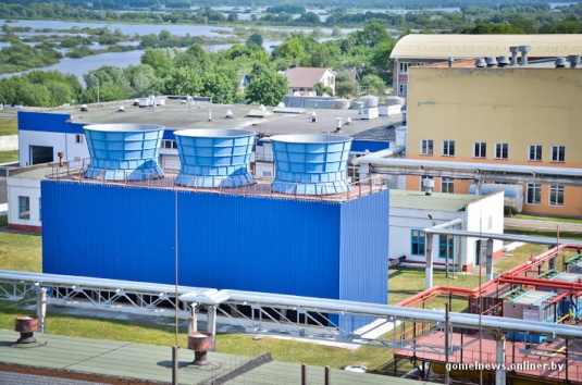 Репортаж: знаменитую рогачевскую сгущенку делают по принципам, которые не менялись два столетия