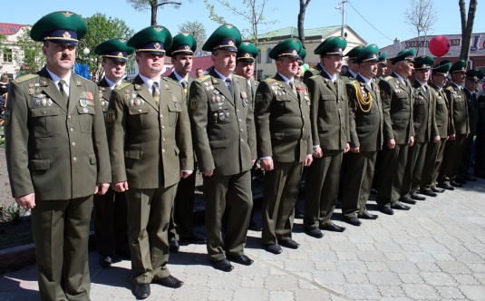 В будни и праздники — вместе. В Поставах отметили День пограничника (+фото)