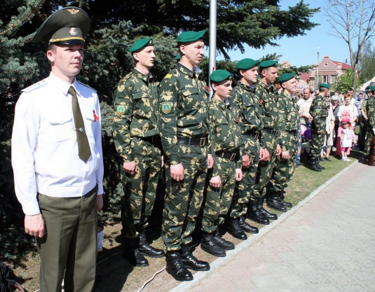 В будни и праздники — вместе. В Поставах отметили День пограничника (+фото)