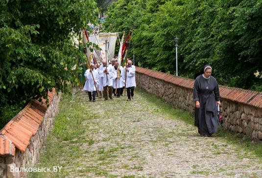 Праздник Пресвятого Тела и Крови Христа в Кремянице (фото)
