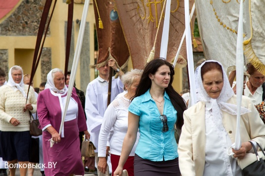 Праздник Пресвятого Тела и Крови Христа в Кремянице (фото)