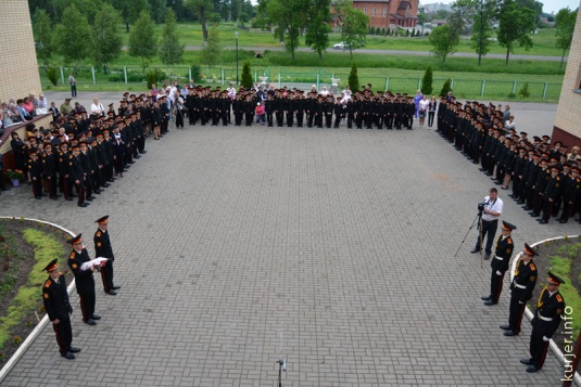Выпускников-кадетов в Слуцке напутствовал космонавт