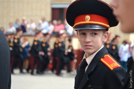 Выпускников-кадетов в Слуцке напутствовал космонавт