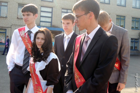 Последние звонки. В школе №6