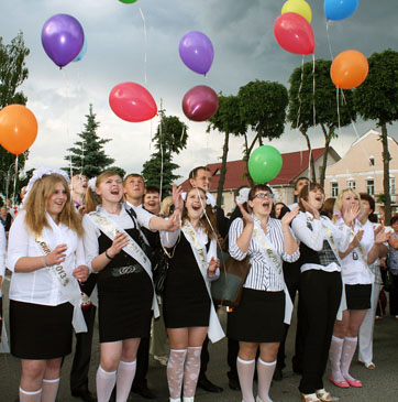 В добрый путь, выпускники! У вас всё получится! (+фото)