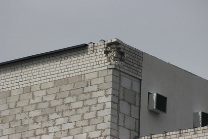 В строящееся по ул. Антонова в Гродно здание попала молния
