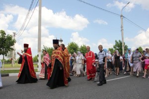 Прикоснуться к святым мощам: на Костюковщине проходит фестиваль православной культуры «Кладезь» Прикоснуться к святым мощам: на Костюковщине проходит фестиваль православной культуры «Кладезь»