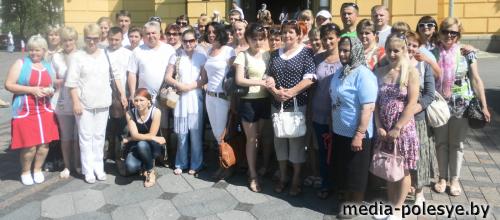 Подарком к профессиональному празднику медработникам стала поездка в Киев