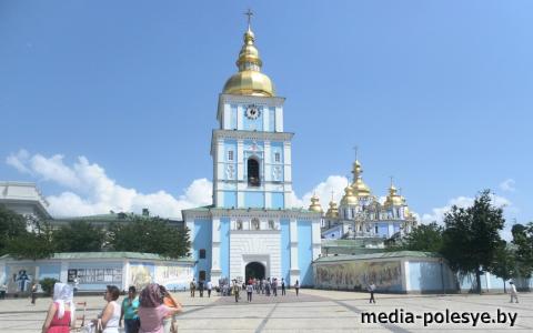 Подарком к профессиональному празднику медработникам стала поездка в Киев