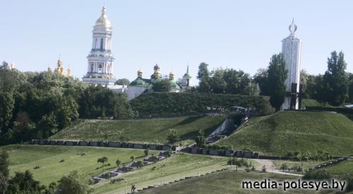 Подарком к профессиональному празднику медработникам стала поездка в Киев