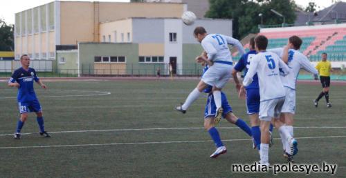 Футбол. 8-й тур. Незаслуженное поражение «Гранита»