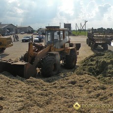 Тракторист трагически погиб под колесами «Амкодора» и «бесправник» на мотоцикле