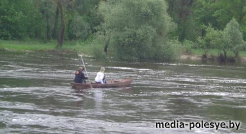 Дожди на Полесье не дают возможности отступить талым водам