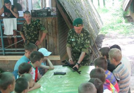 Первую смену в лагере «Горынь» отдали проблемным подросткам Первую смену в лагере «Горынь» отдали проблемным подросткам