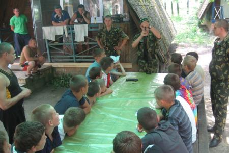 Первую смену в лагере «Горынь» отдали проблемным подросткам Первую смену в лагере «Горынь» отдали проблемным подросткам