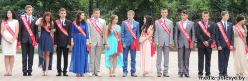 Выпускники Столинщины простились со школой