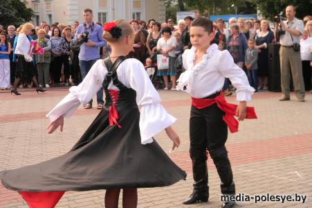 Перед выпускниками Лунинетчины открылась дверь в большую жизнь