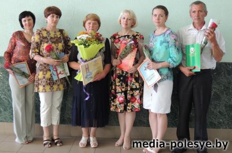 В душевной обстановке встретили свой праздник столинские медики