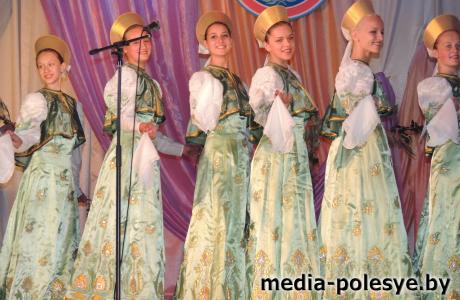 В душевной обстановке встретили свой праздник столинские медики