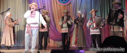 В душевной обстановке встретили свой праздник столинские медики