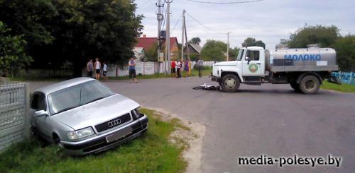 В Сосновке не разъехались ГАЗ 3309 и Ауди 100 В Сосновке не разъехались ГАЗ 3309 и Ауди 100