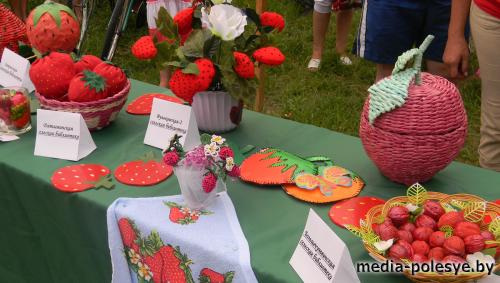 Свята “Лунінецкія клубніцы” прайшло ў Дварцы