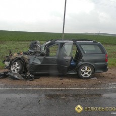 Водитель автомашины Opel врезался в трактор МТЗ