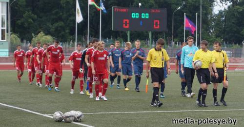 Уверенная победа в домашней игре «Гранита» над командой «Лида»