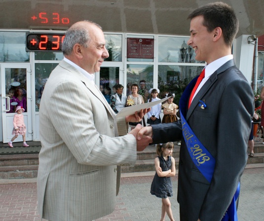 В добрый путь, выпускники! У вас всё получится! (+фото)