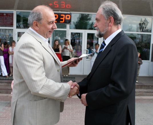 В добрый путь, выпускники! У вас всё получится! (+фото)