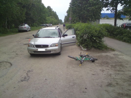 В Лиде школьник на велосипеде был сбит автомобилем ...