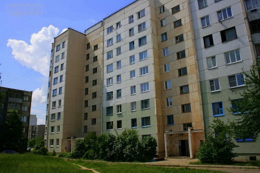 Кто должен убирать мусор в подъездах?