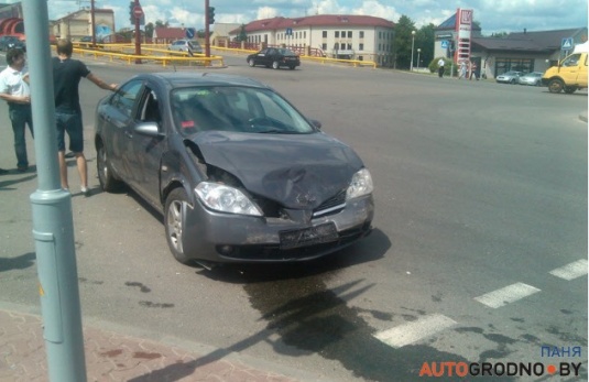 В Гродно в аварии пострадала двухлетняя девочка, которую не смог ужержать на руках ее дедушка