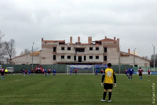 Большие стройки Слуцка. Здание стадиона: внутри, снаружи и в корне