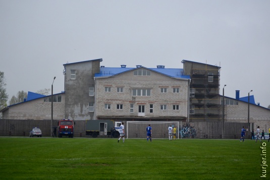 Большие стройки Слуцка. Здание стадиона: внутри, снаружи и в корне