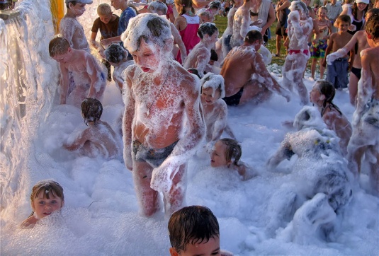 На мир мы смотрим по-другому (+фото)