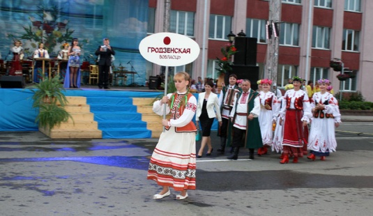 Народнай музыцы далей іскрыцца, славячы цымбальную сталіцу (+фота)