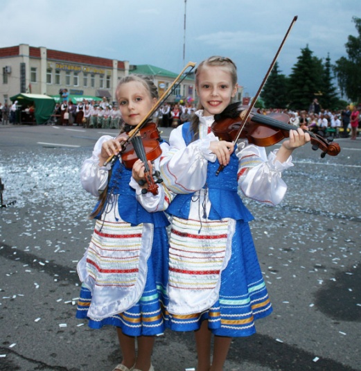 Народнай музыцы далей іскрыцца, славячы цымбальную сталіцу (+фота)