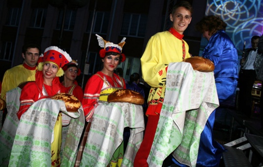 Народнай музыцы далей іскрыцца, славячы цымбальную сталіцу (+фота)