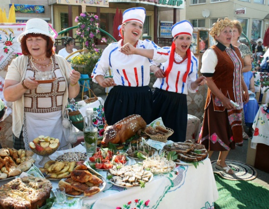Народнай музыцы далей іскрыцца, славячы цымбальную сталіцу (+фота)