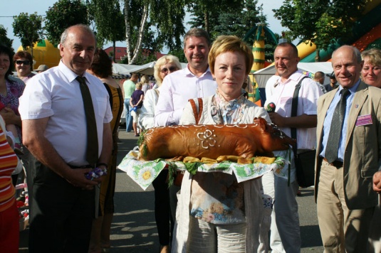 Народнай музыцы далей іскрыцца, славячы цымбальную сталіцу (+фота)