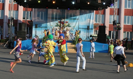 Народнай музыцы далей іскрыцца, славячы цымбальную сталіцу (+фота)