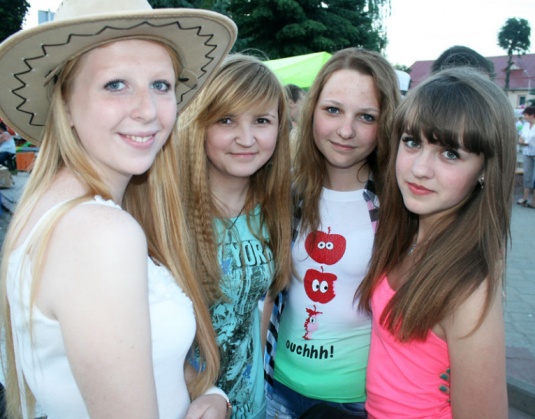 Народнай музыцы далей іскрыцца, славячы цымбальную сталіцу (+фота)