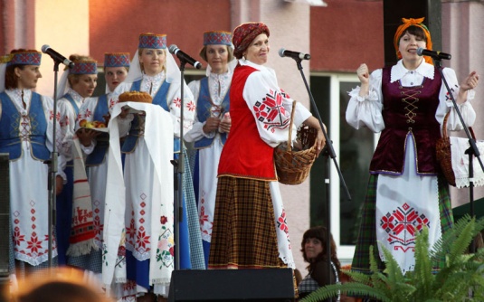 Народнай музыцы далей іскрыцца, славячы цымбальную сталіцу (+фота)